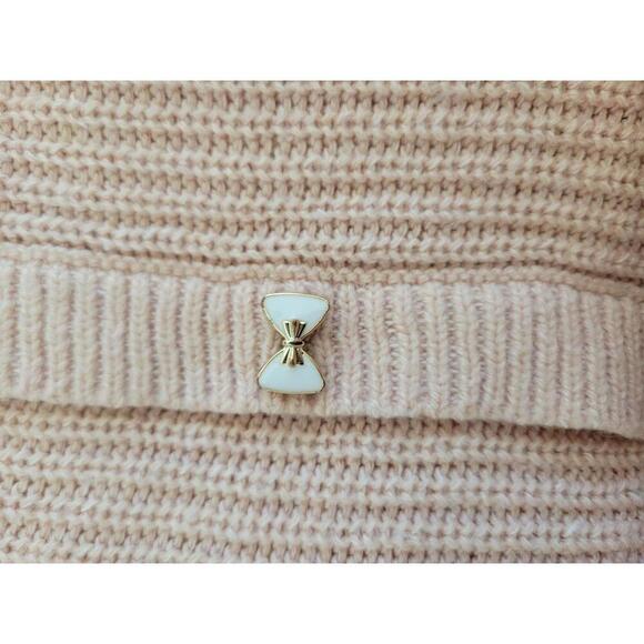 Emma's Expressions Maternity small pink crew neck sweater with bows in back - Picture 3 of 5